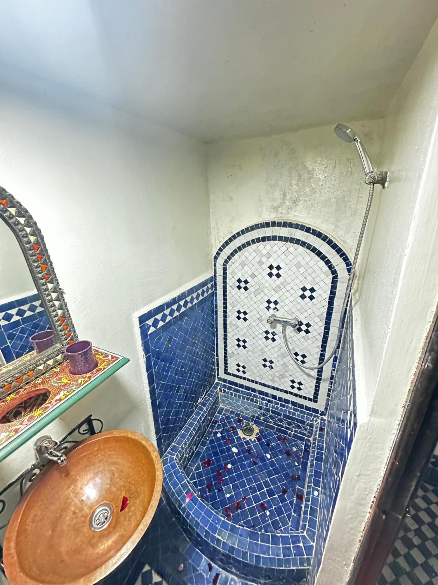 Riad Zohor 非斯 外观 照片