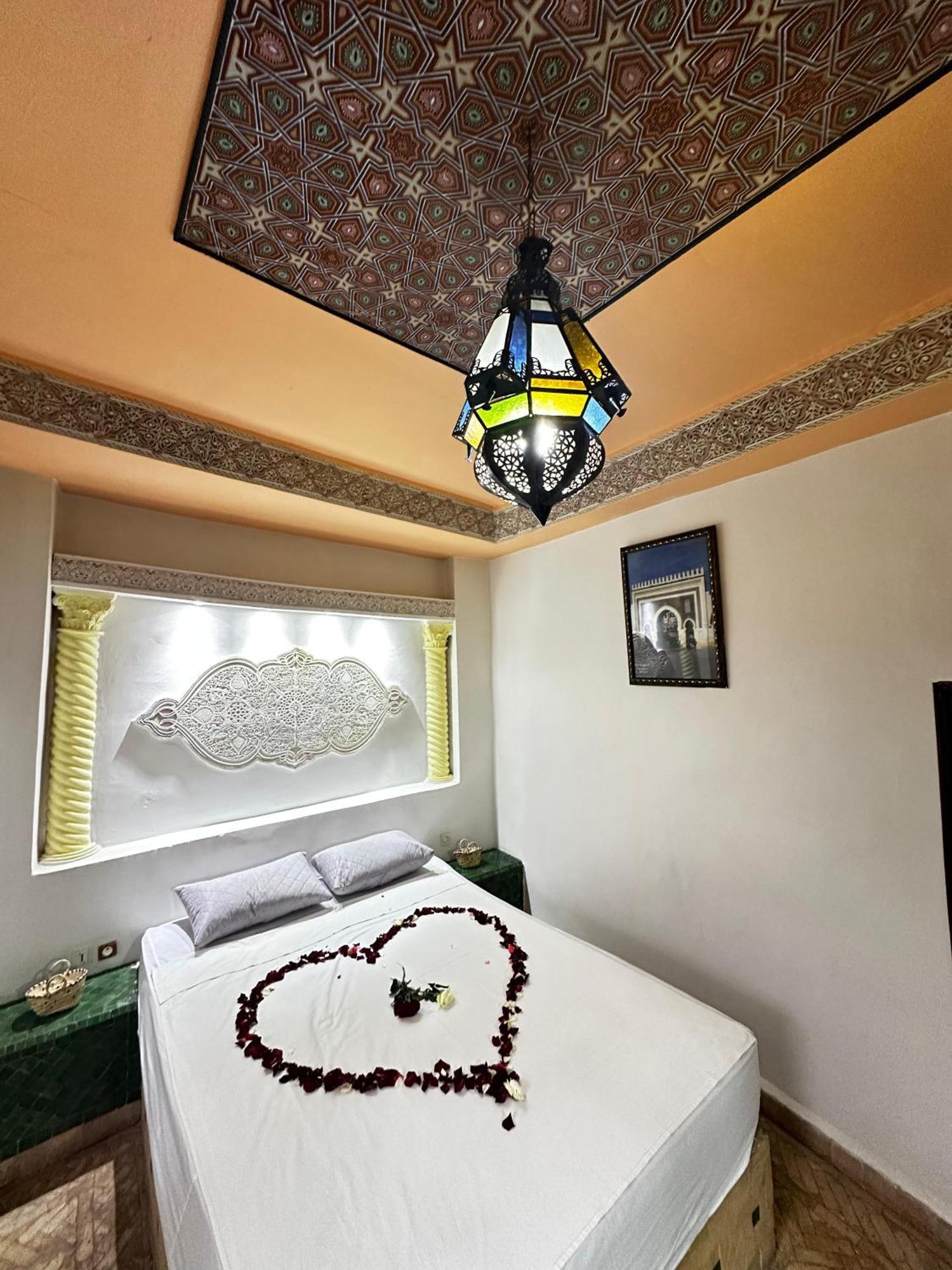 Riad Zohor 非斯 外观 照片